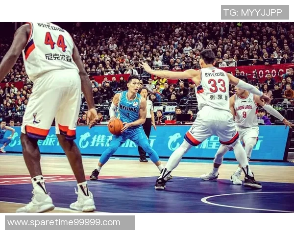 2019年CBA精彩对决新疆队与广东队直播回顾与精彩瞬间分析