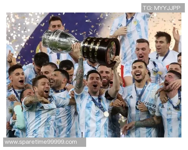 米美洲与克鲁塞罗的激烈对决谁能在赛场上笑到最后