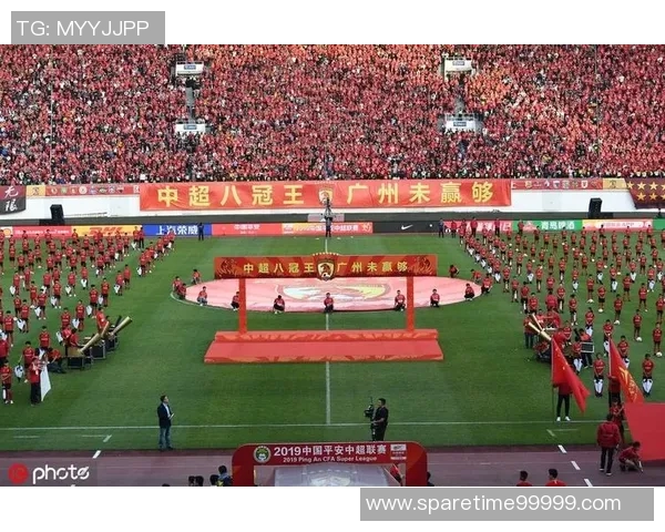 中超广州恒大迎战劲敌全力争胜展现球队实力与决心