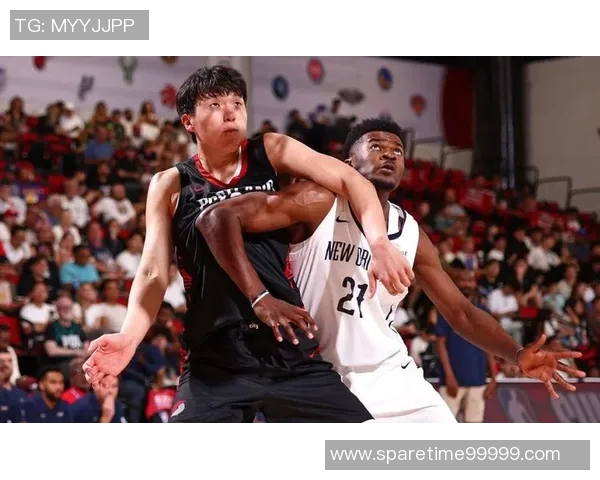 夏季连火箭与爵士的精彩对决展现篮球魅力与团队合作精神