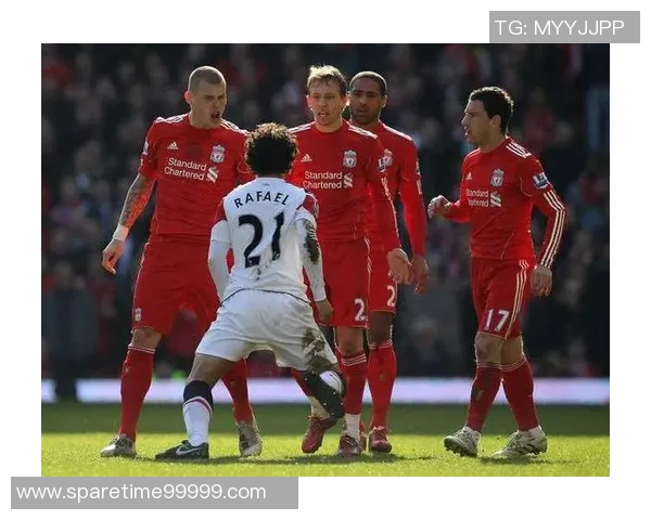 白礼顿与曼联对决前瞻分析及双方近期状态评估