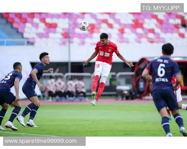 深入分析重庆足球队区域防守战术的特点与应用策略